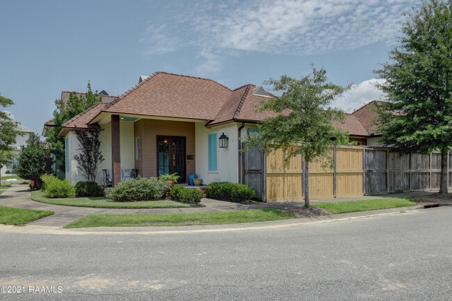 Photo - 108 Beaulac Ln