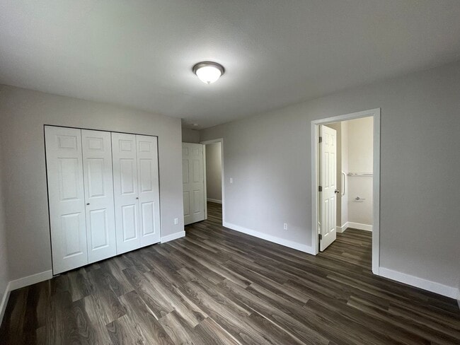 Photo - Kent - Cozy 3 bedroom / 2 bathroom Rambler