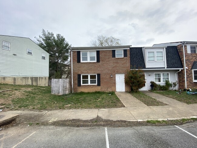 Building Photo - 633 Anvil Rd