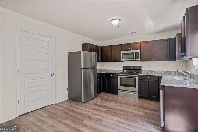 Photo - 631 Carlton Pointe Dr