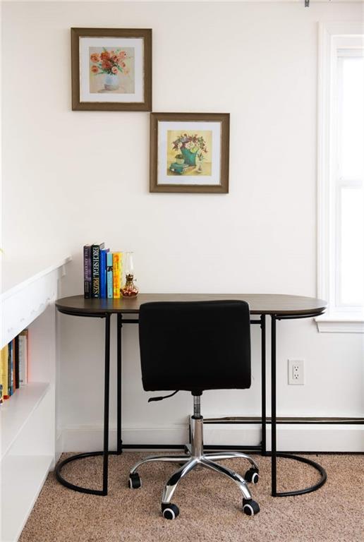 Photo - 275 W Main Rd