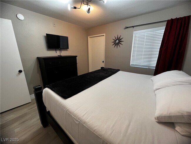 Photo - 950 Seven Hills Dr Unidad 2411