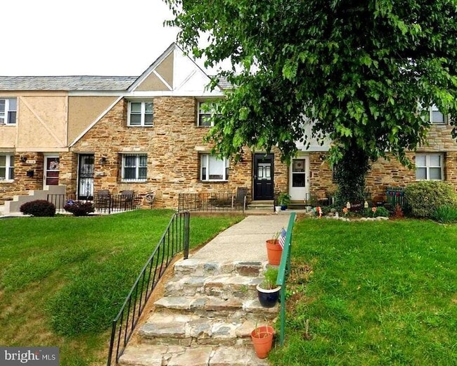 Building Photo - 5115 Pembridge Ave