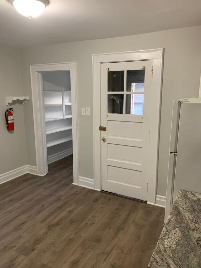 Kitchen - 13 Wilfred St Unit 1