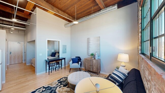 Studio - 812 Lofts