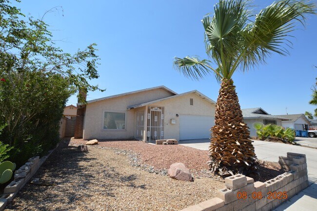 Photo - 2108 Mariposa Ave House