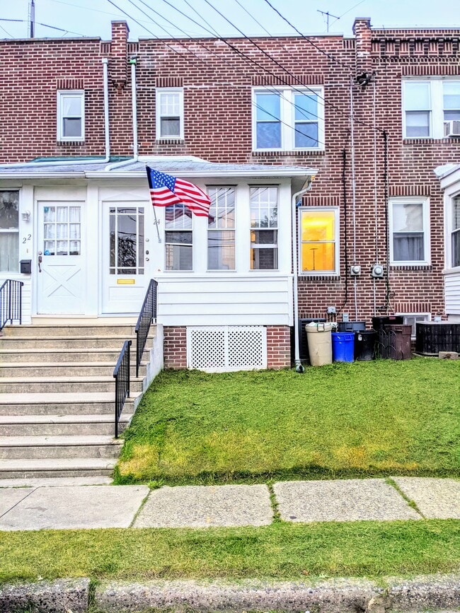 Building Photo - 24 Davis Ave