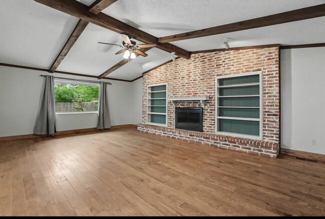Living room - 2112 Bentham Pl
