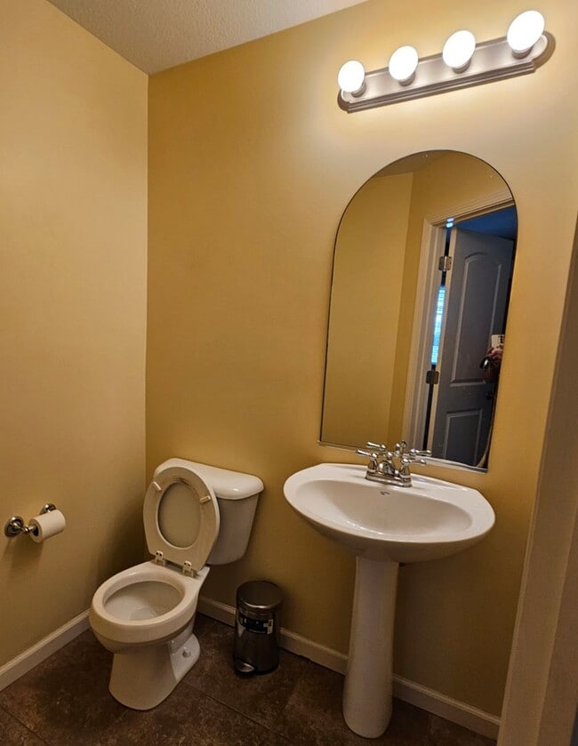 Photo - 3 Bed with finished basement