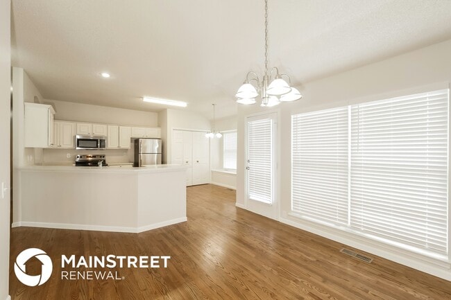 Photo - 2121 SE 7th St