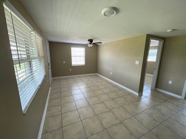 Photo - 1205 W Pierce St Unit 1205