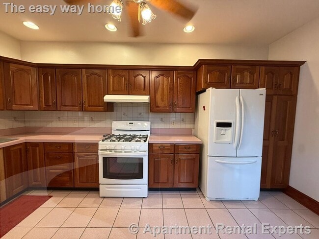 Photo - 25 Putnam St