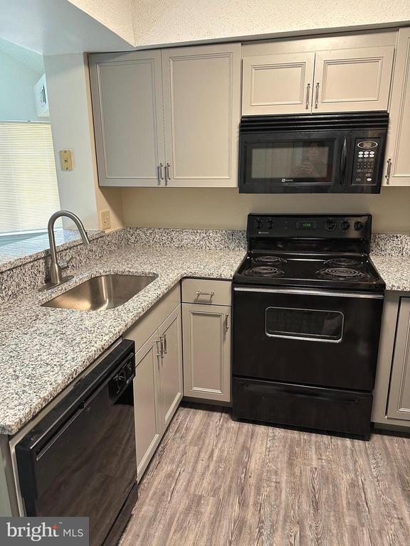 Building Photo - 14003 Justin Way Unit 5-C