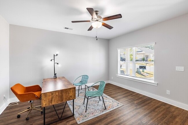 Photo - 2033 Weaver Way