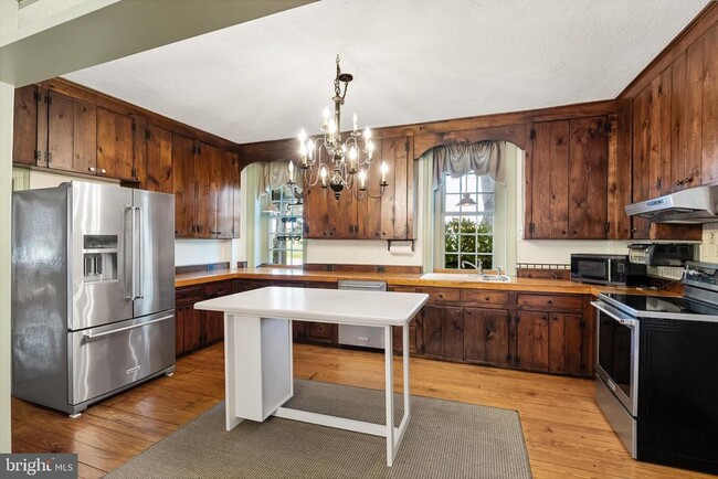 Photo - 100 Birmingham Rd