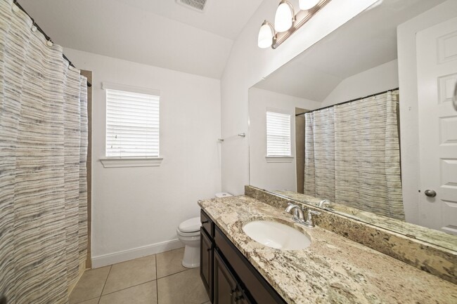 Building Photo - 7413 Woodward Springs Dr Rental