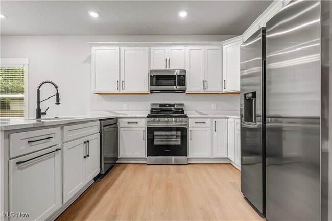 Photo - 300 N Bissell Rd