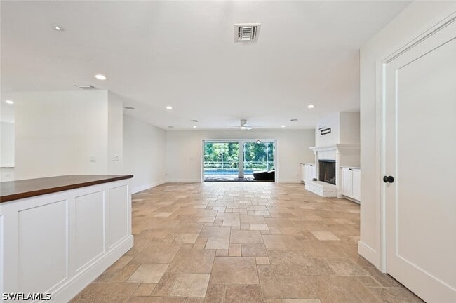 Photo - 508 Devils Ln