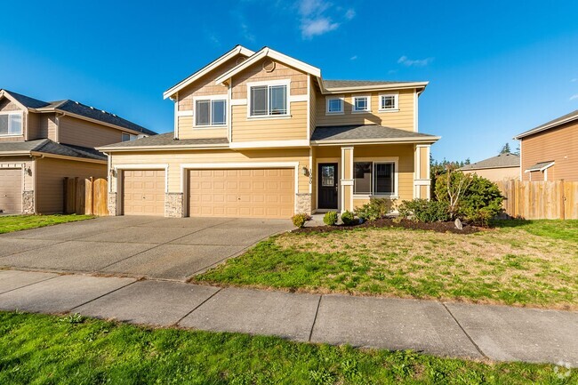 Building Photo - Beauitful Two Story Four Bedroom Home