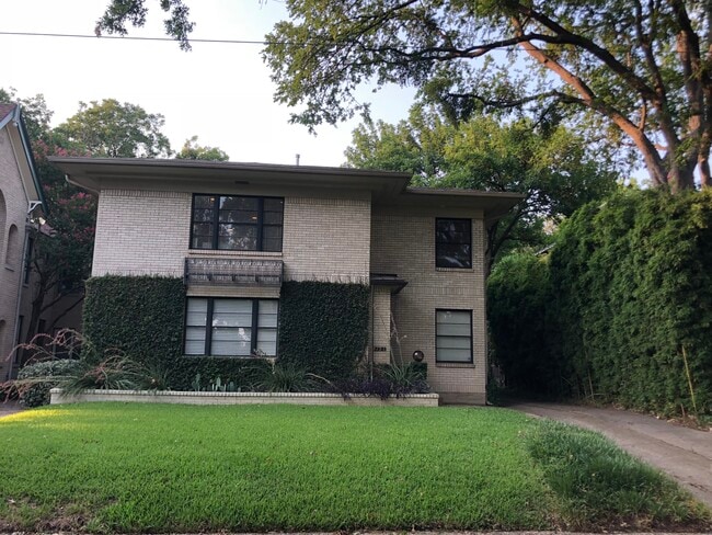 Building Photo - 4151 Hawthorne Ave Unit Hawthorne Duplex