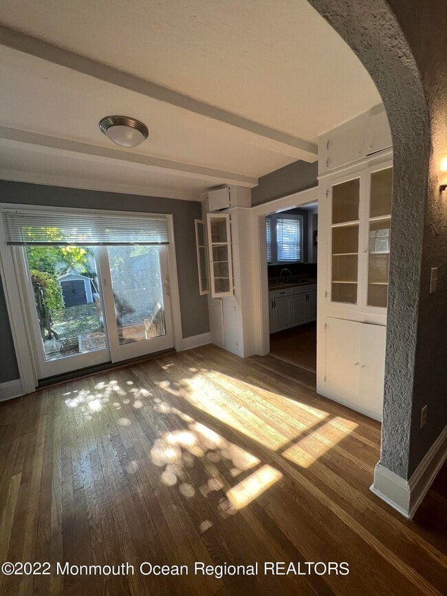 Photo - 432 Harnell Ave