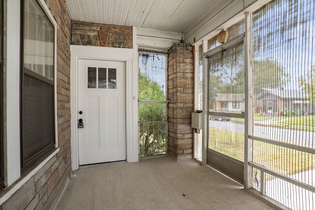 Photo - Charming 2 Bedroom 1 Bath house in the Argenta District of North Little Rock.