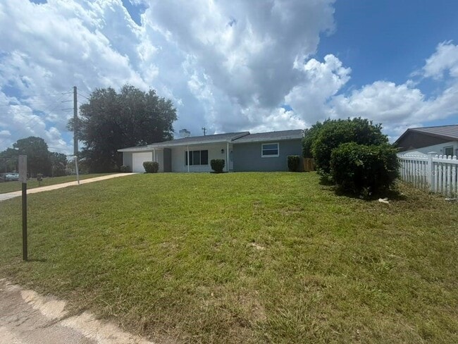 1822 Banyan Tree Dr