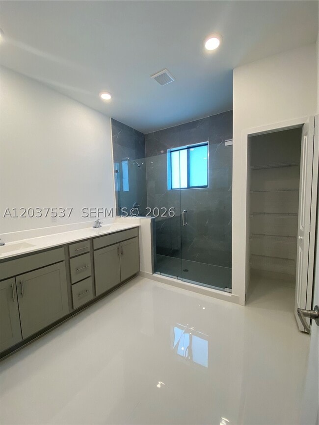 Photo - 2402 SW 145th Pl