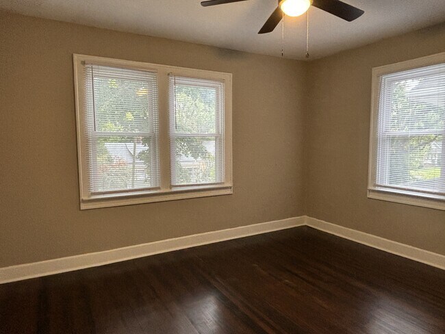 Photo - 4248 Graceland Ave