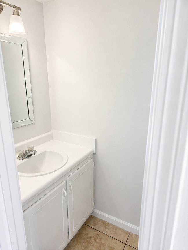 Photo - 142B Unit B