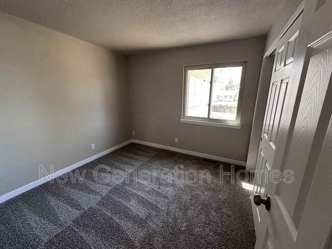 Photo - 2922 Hudson St