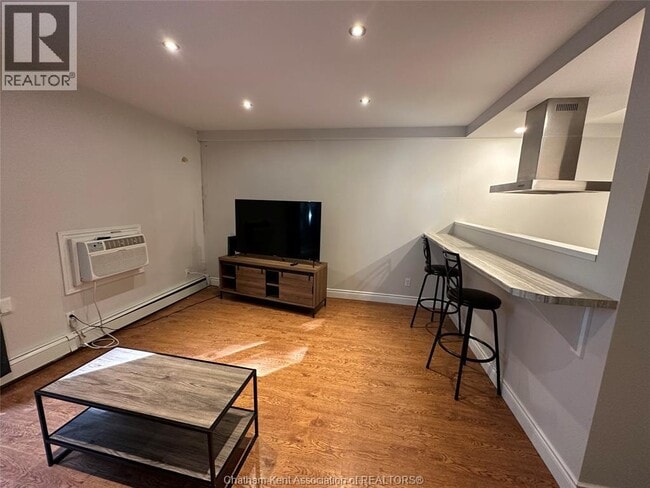 Photo - 200 Emma St Unité 1