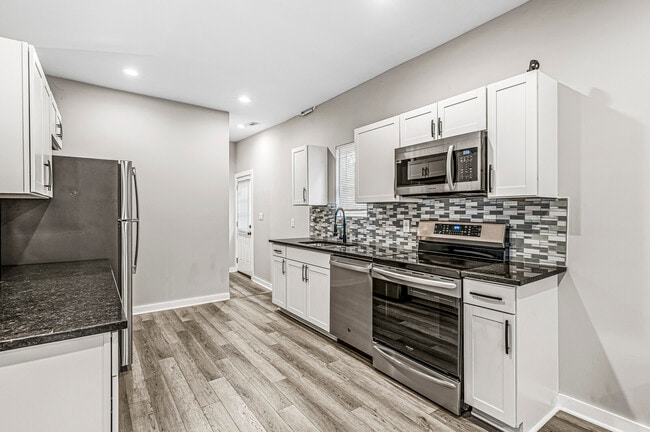 Photo - 3239 Boulevard Pl