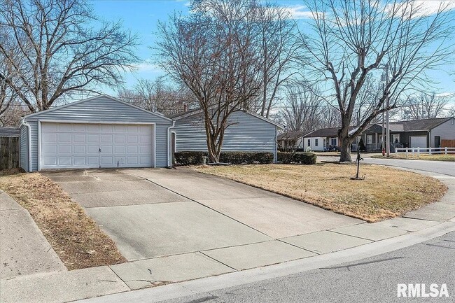 Photo - 93 Dawn Dr