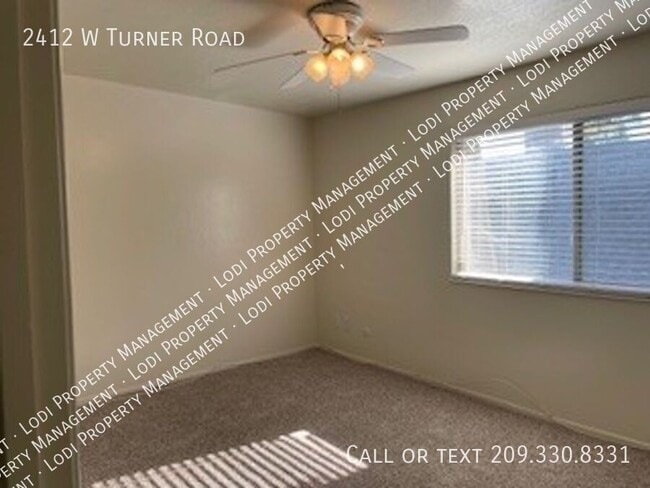 2412 W Turner Rd