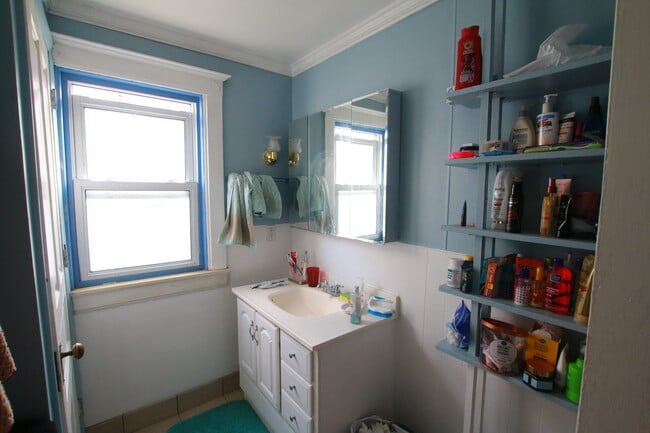 Photo - 710 Emmet St