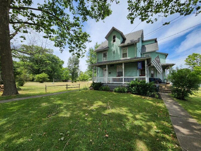 Photo - 248 S Hellertown Ave Unidad 248