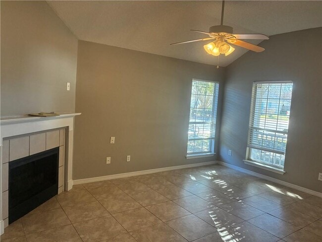 Photo - 611 Westchase Ct S