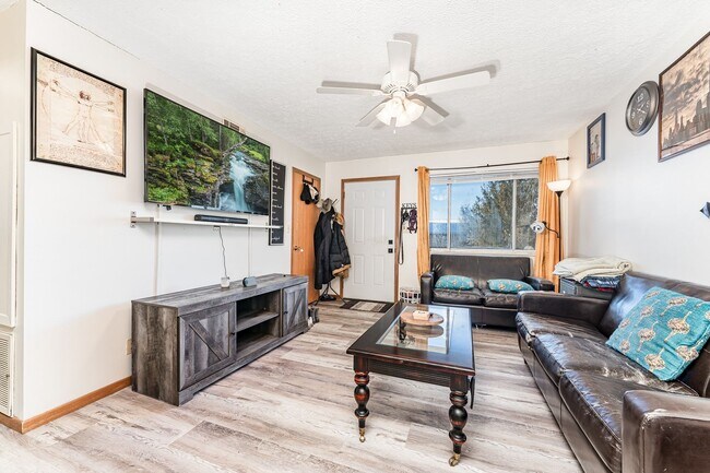 Photo - Alpine Apartments