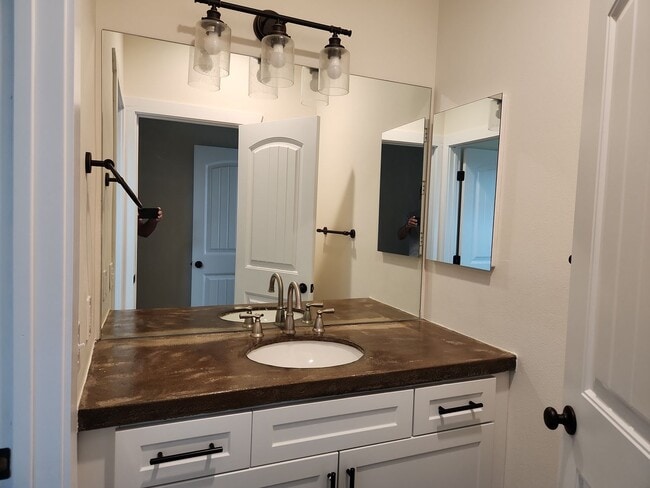 6658 National Park Dr Unit 1