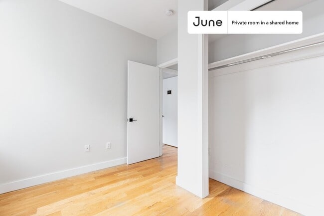 Photo - Room in Shared 5 bed/2 bath home Unidad A