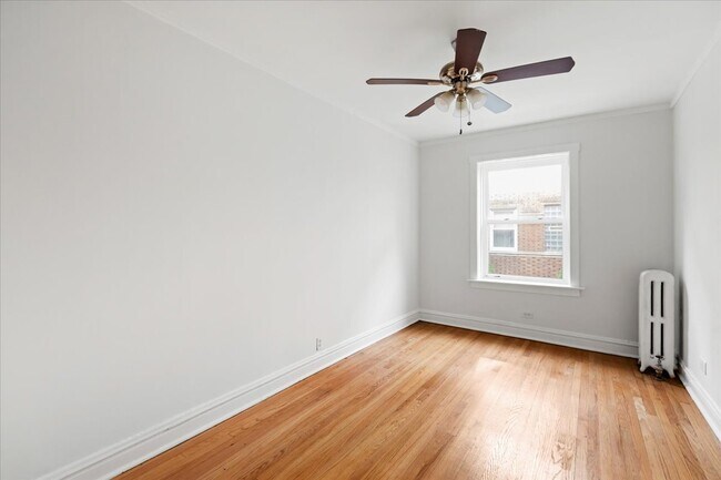 Photo - 654 W Oakdale-1S Unit 1S