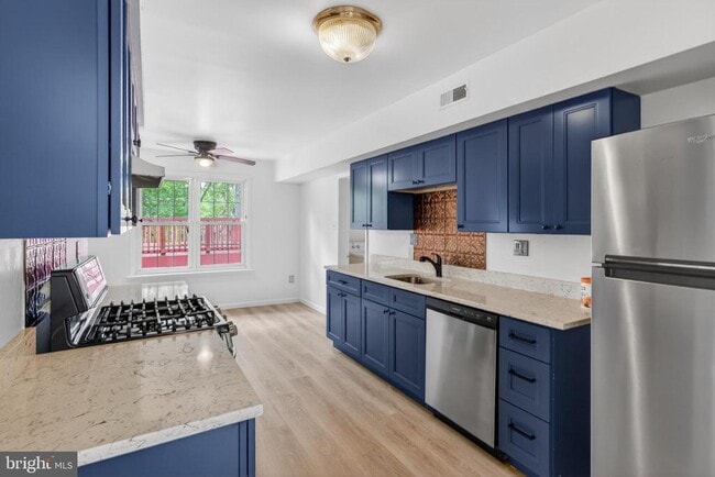 Photo - 1884 Forest Dr