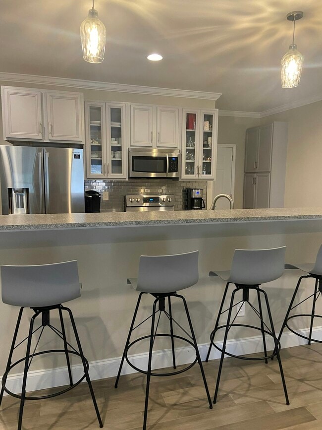 Photo - 1916 Young Rd SE