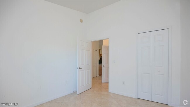 Building Photo - 1555 Blue Point Ave Unit 6 Rental