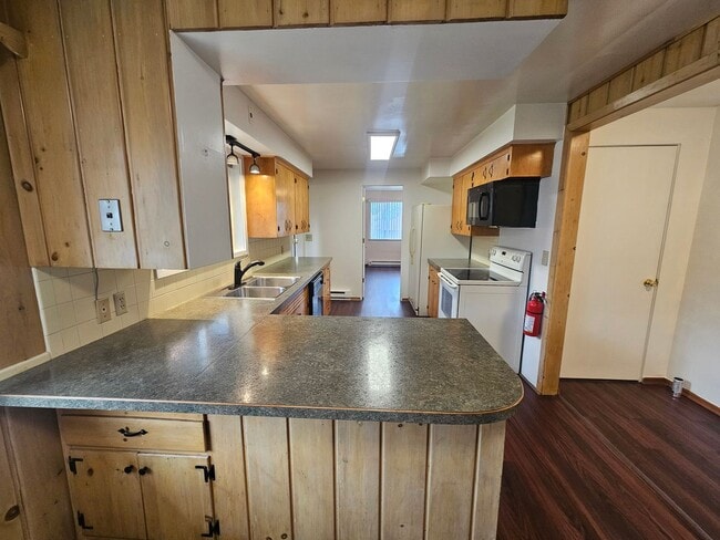 Photo - 1404 S Cherry St