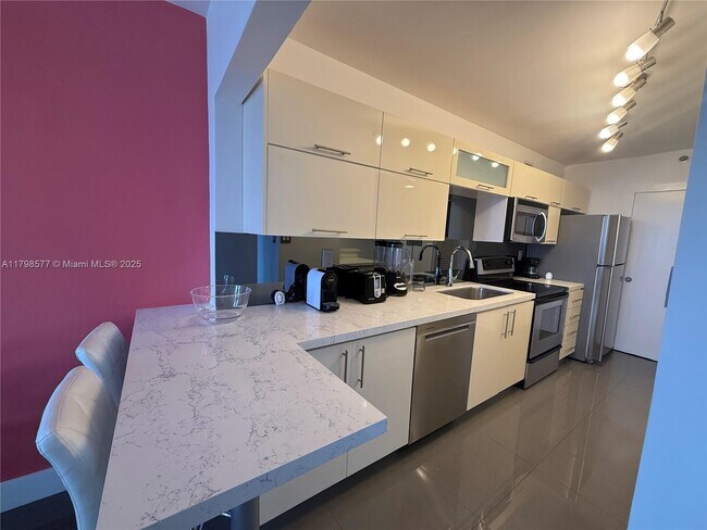 Photo - 100 Lincoln Rd Unit 1420