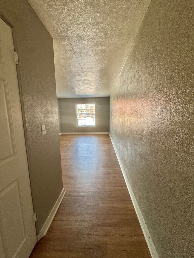 Photo - 2030 NW 25th St Unit 10
