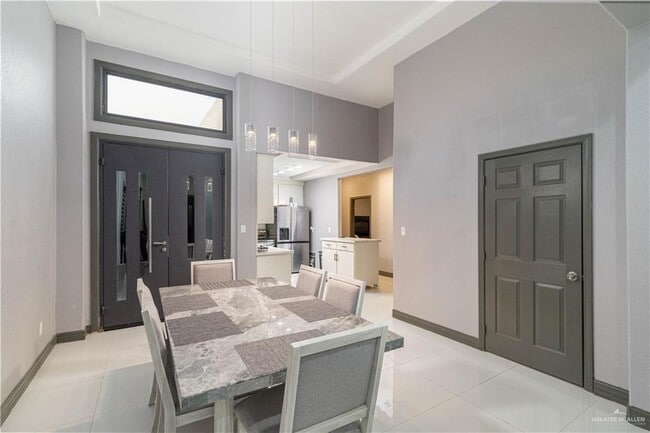 Photo - 12 Cimarron Dr