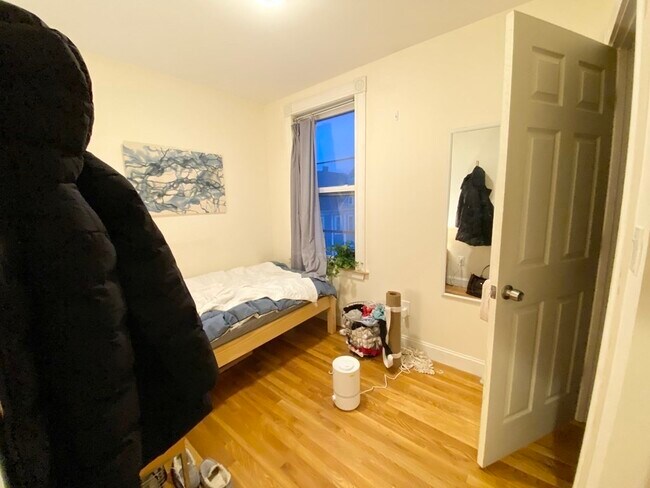 Photo - 5 Oswald St Unit 3